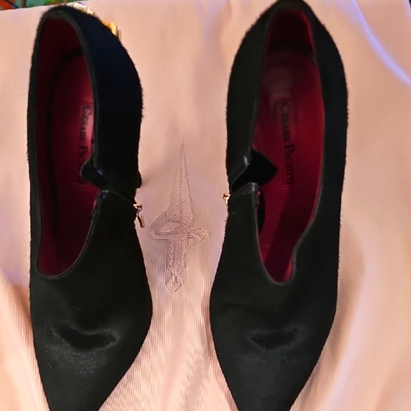 🌟Beautiful Chic Black Heeled Ankle Boots🌟Great Condition 🌟 - Picture 3 of 6